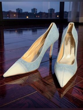 Azalea Wang NWT Sz 10 Light Blue Denim Pointed-Toe Stiletto Pumps  (SH343)